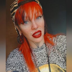 Meet your Posher, Ali